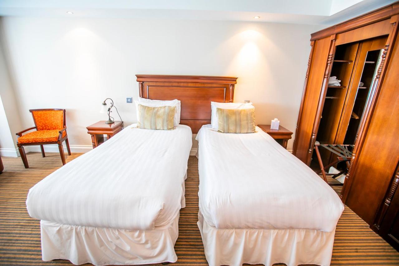 The Casa Hotel, Sure Hotel Collection By Best Western Yateley Exterior photo