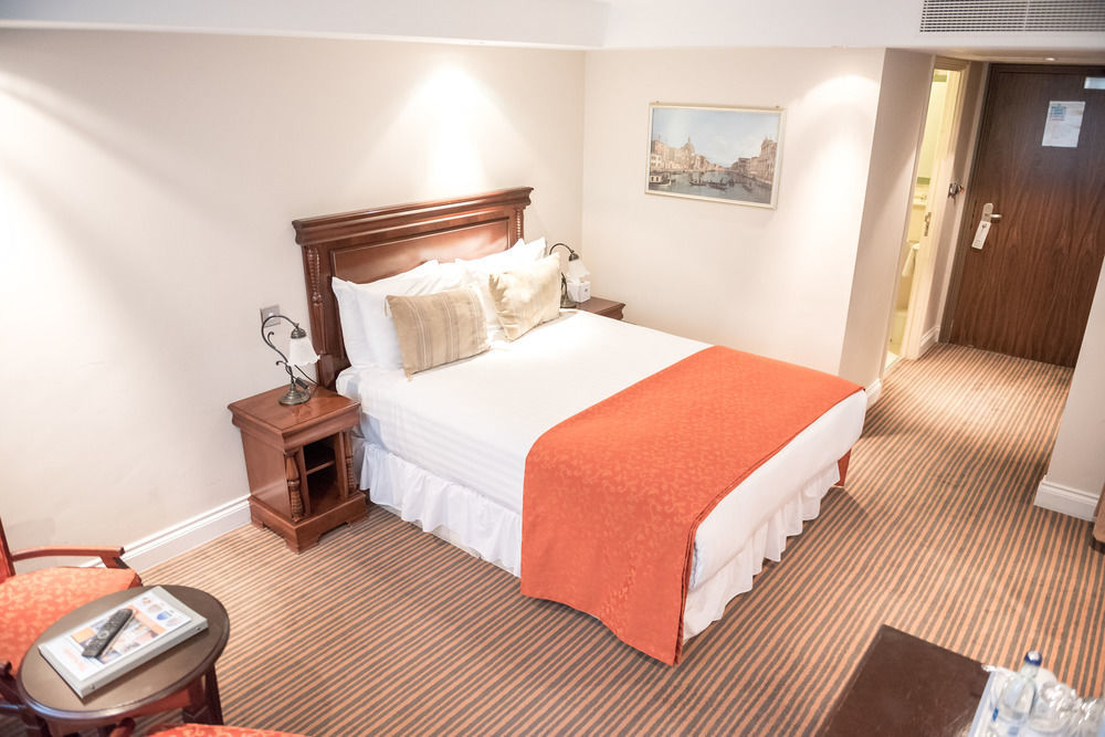 The Casa Hotel, Sure Hotel Collection By Best Western Yateley Exterior photo